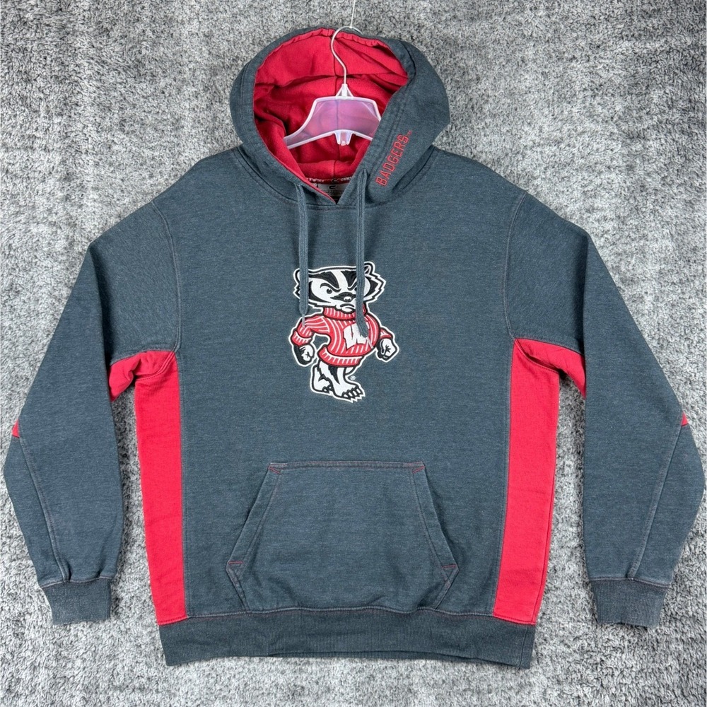 Wisconsin Badgers Hoodie Men's XL Bucky Badger Colosseum NCAA Grey Red Pullover - Picture 4 of 16